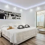Valentina Ocean View Heated Pool * 阿德耶
