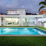 Valentina Ocean View Heated Pool Villa