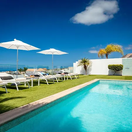 فيلة Valentina Ocean View Heated Pool أذيخي