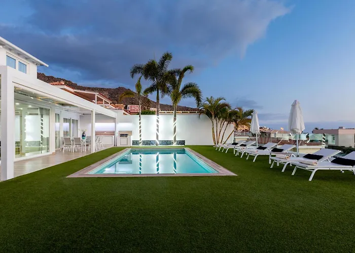 Valentina Ocean View Heated Pool Вілла Адехе