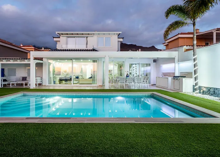 Valentina Ocean View Heated Pool Villa