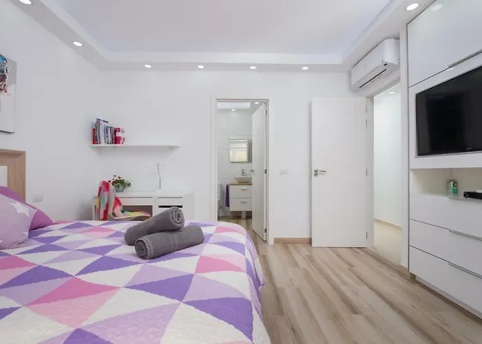 Valentina Ocean View Heated Pool Вілла