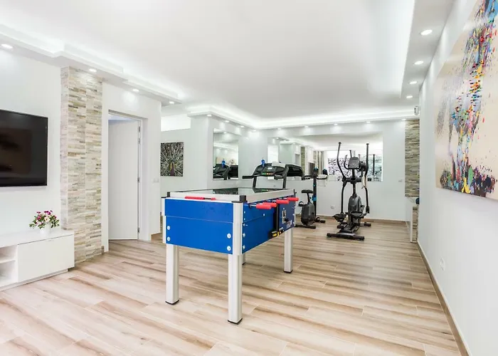 Valentina Ocean View Heated Pool Вілла